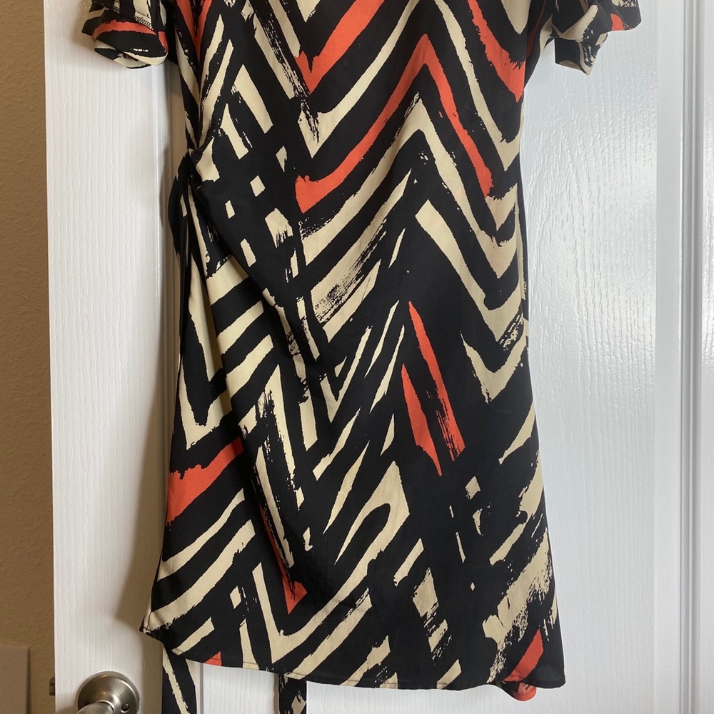 Dress - Picture 4 of 4